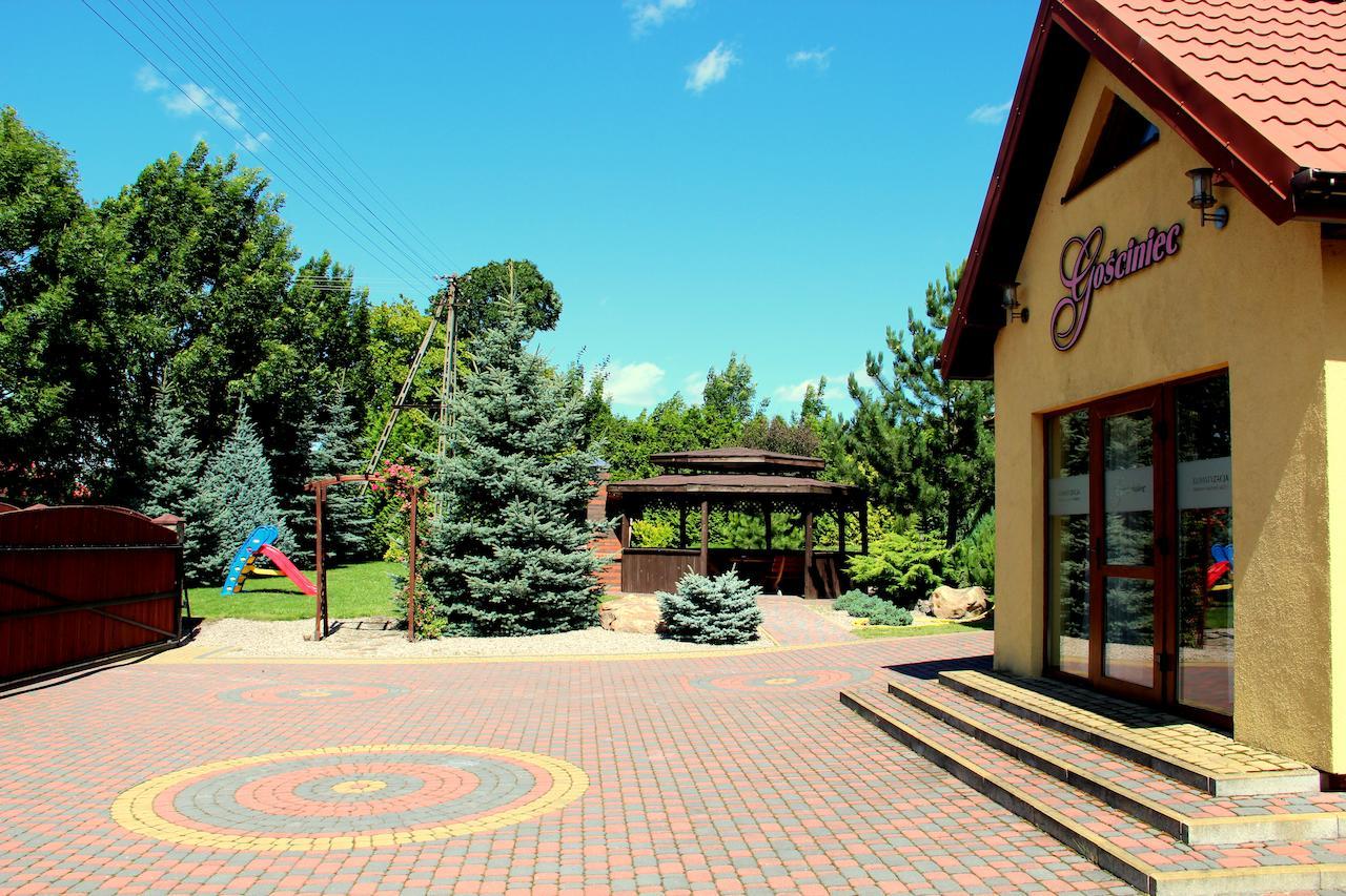 Zajazd Gosciniec Nowosiolki-Kolonia Exterior photo