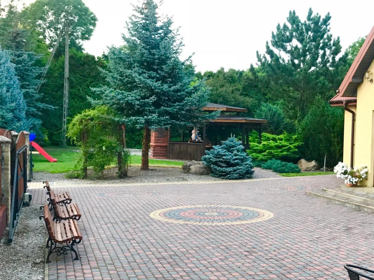 Zajazd Gosciniec Nowosiolki-Kolonia Exterior photo